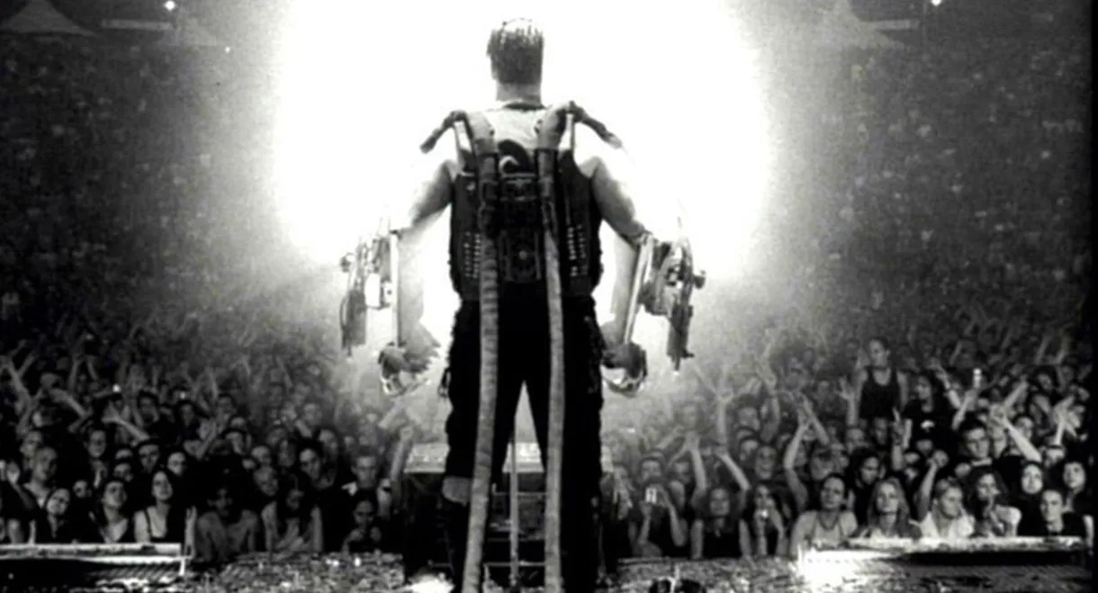 Rammstein: Anakonda im Netz