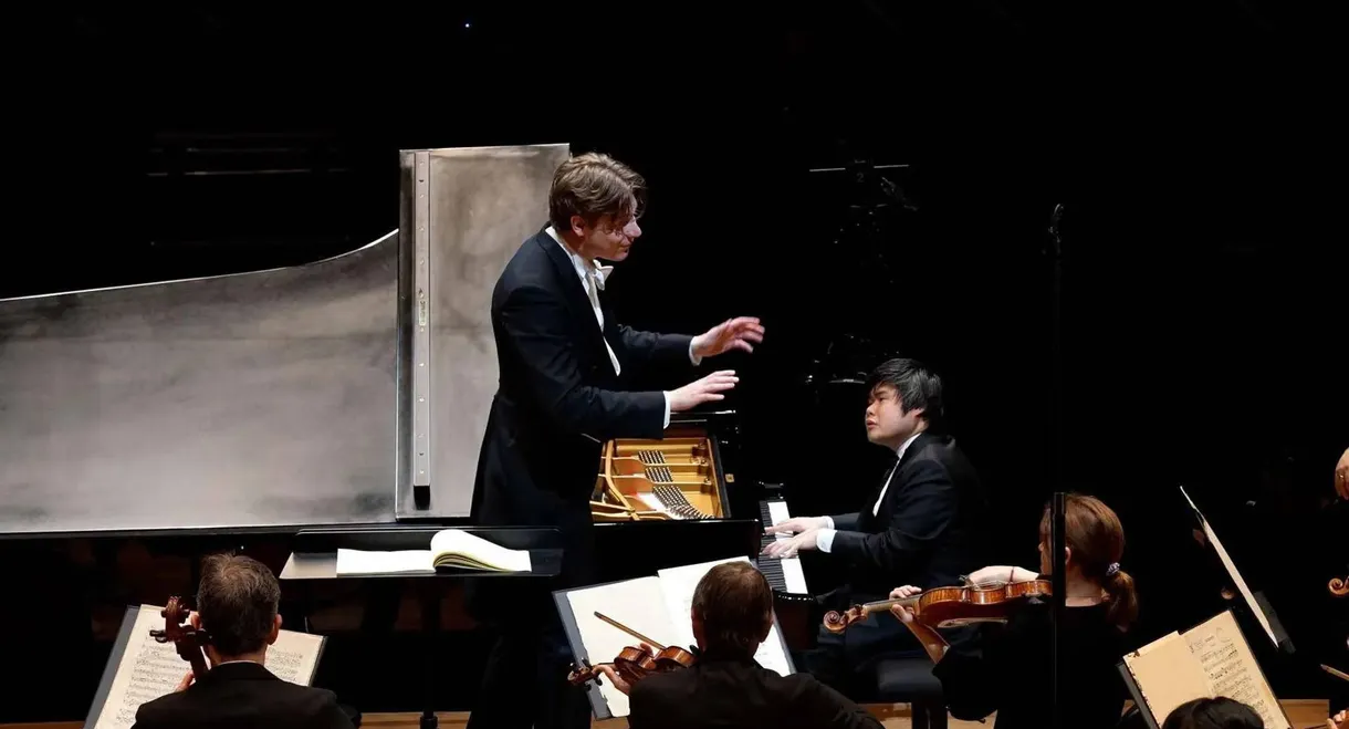 Grieg: Piano Concerto in A minor Nobuyuki Tsujii in Paris
