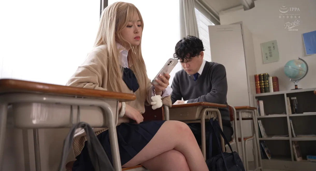 RKI-652 Beauty and the Beast ~Gal and Creepy Otaku~