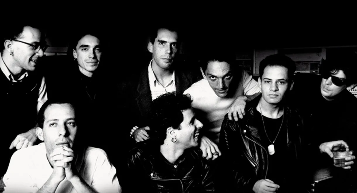 Titãs - A Vida Até Parece Uma Festa