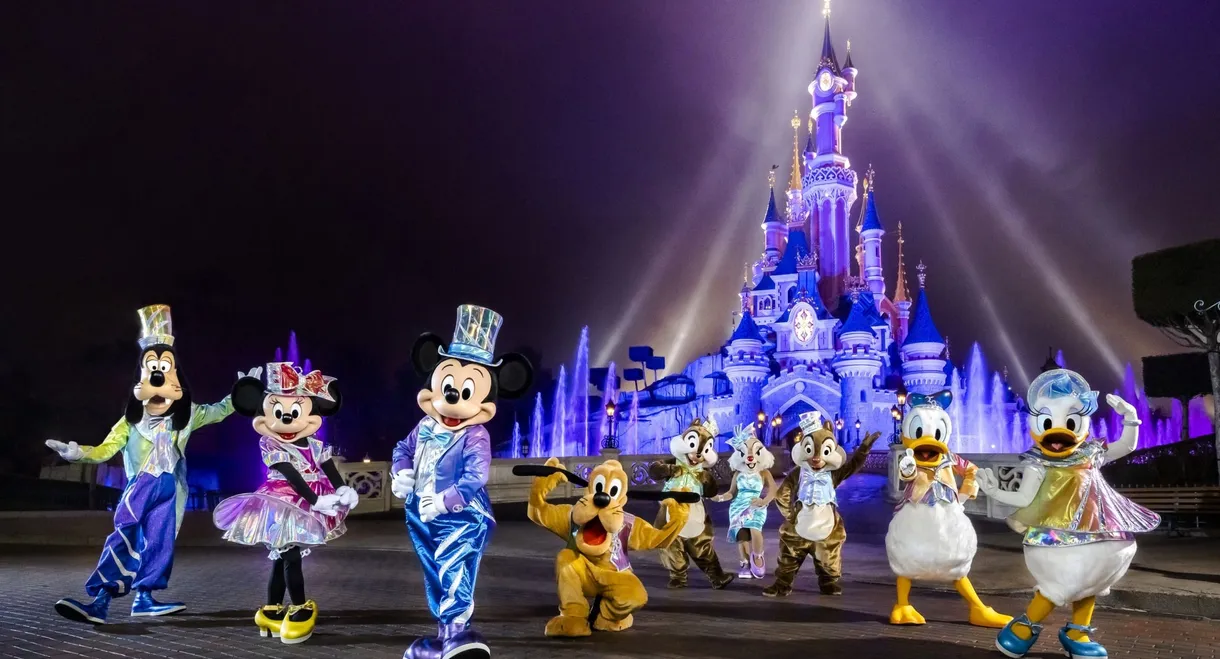 Behind the scenes of the biggest Disneyland Paris shows!