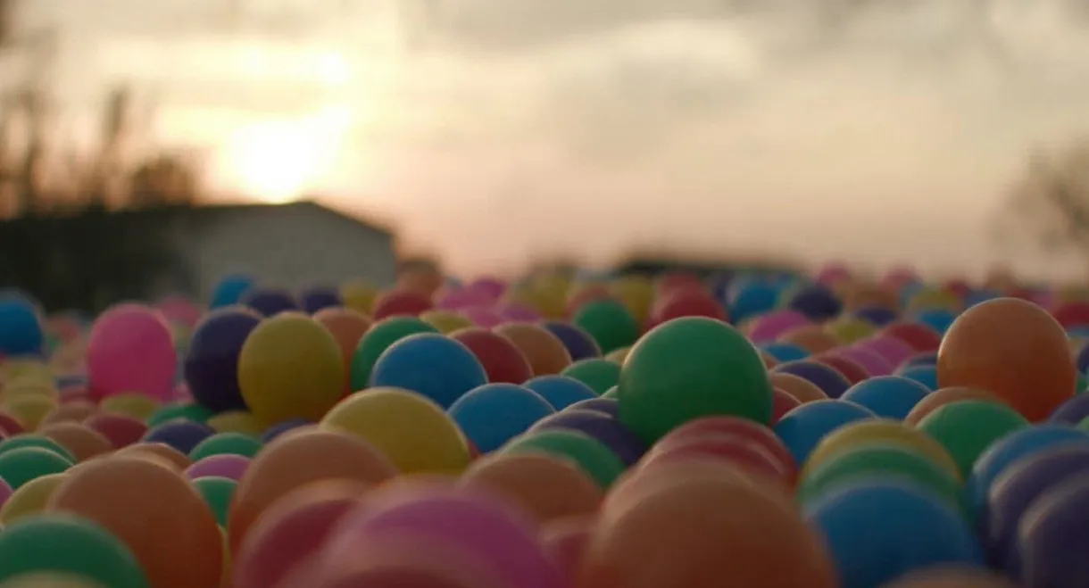 BALL PIT