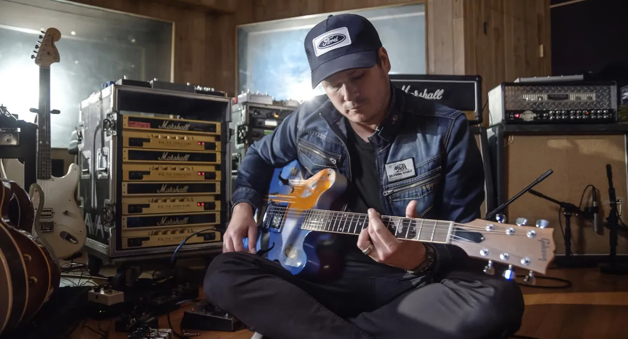 Ernie Ball: The Pursuit of Tone - Tom DeLonge