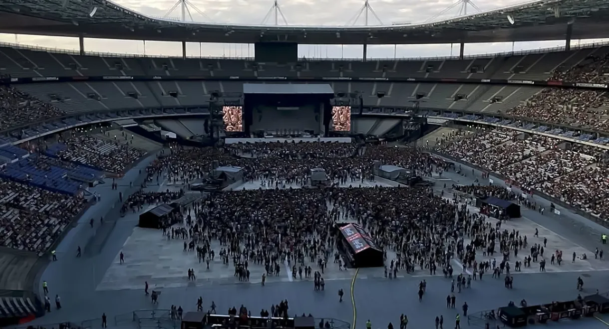 Johnny Hallyday Allume le feu au Stade de France