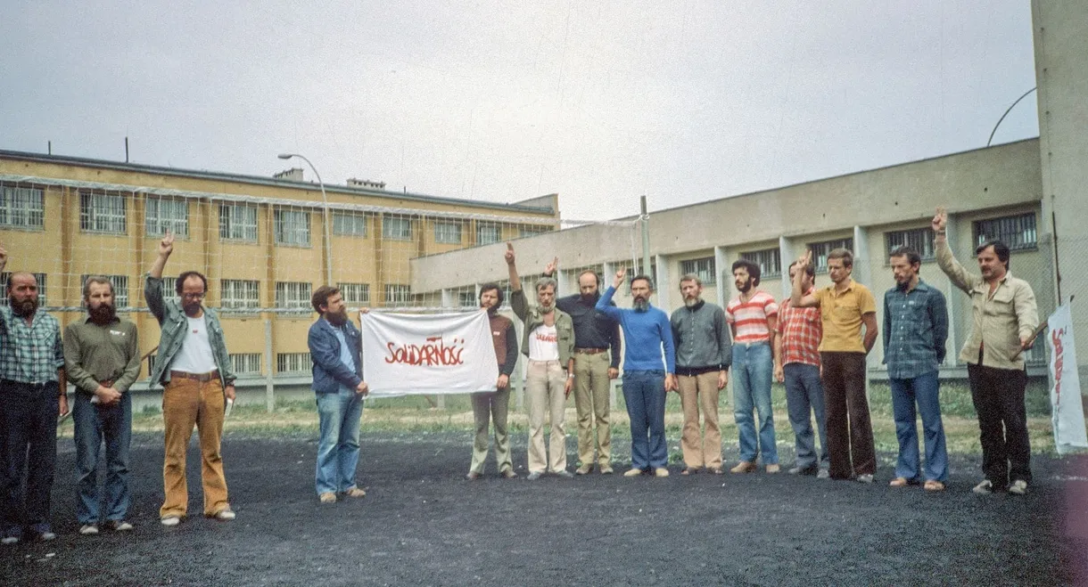 Solidarność: How Solidarity Changed Europe