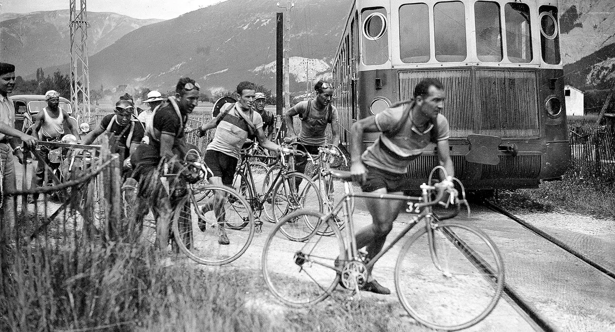 Le Tour De France - The Official History 1903-2006