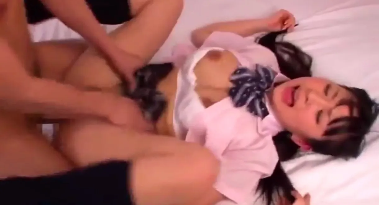 XV-862 MAX GIRLS 31: Schoolgirls' Squirting