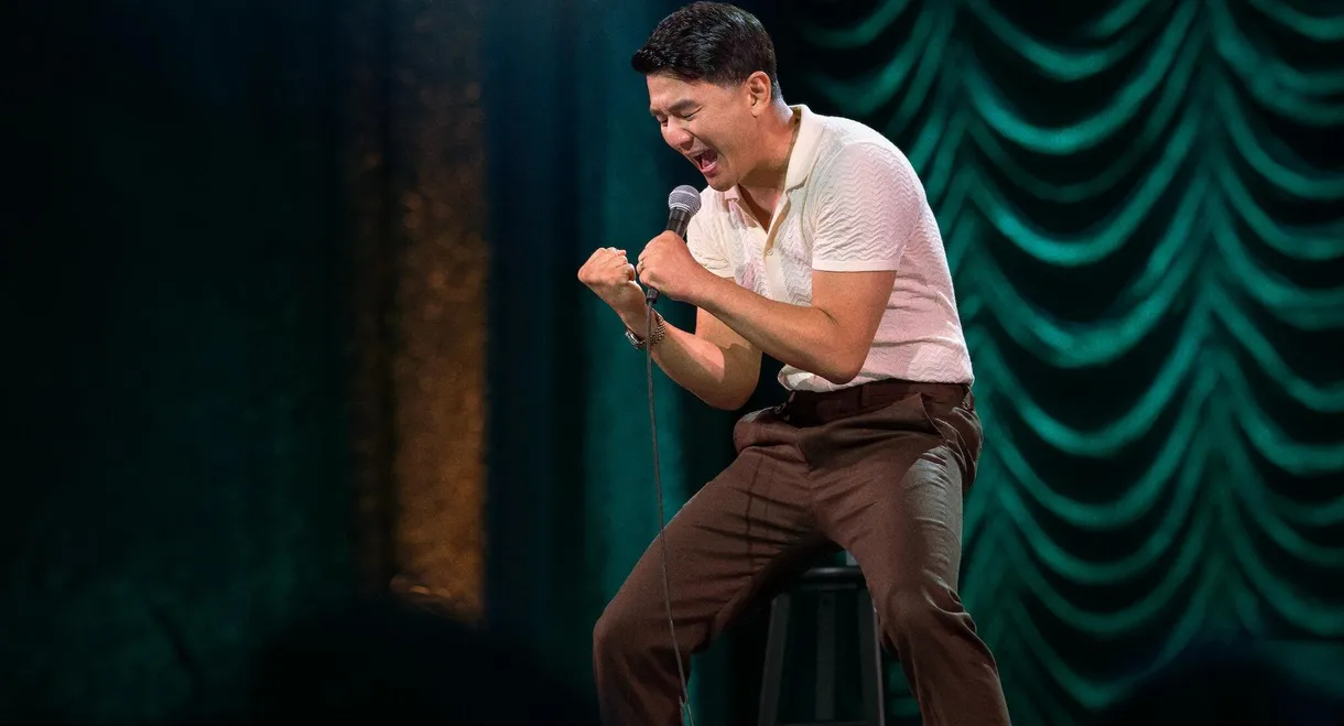 Ronny Chieng: Love to Hate It