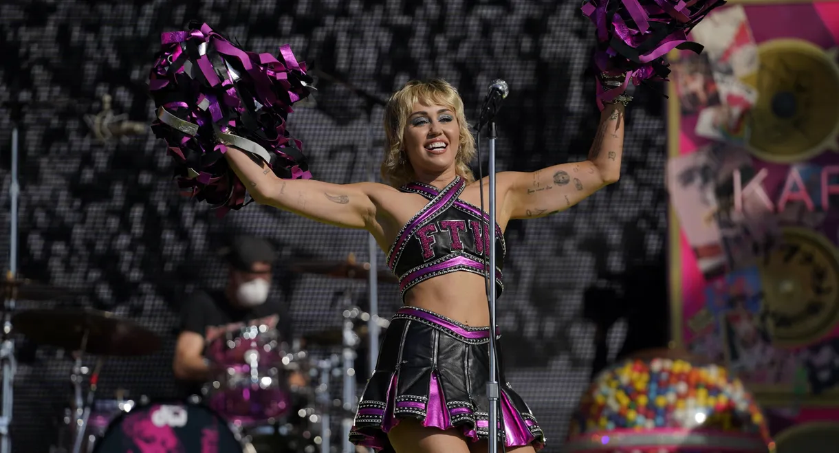 Miley Cyrus: Live at the Super Bowl #TikTokTailgate