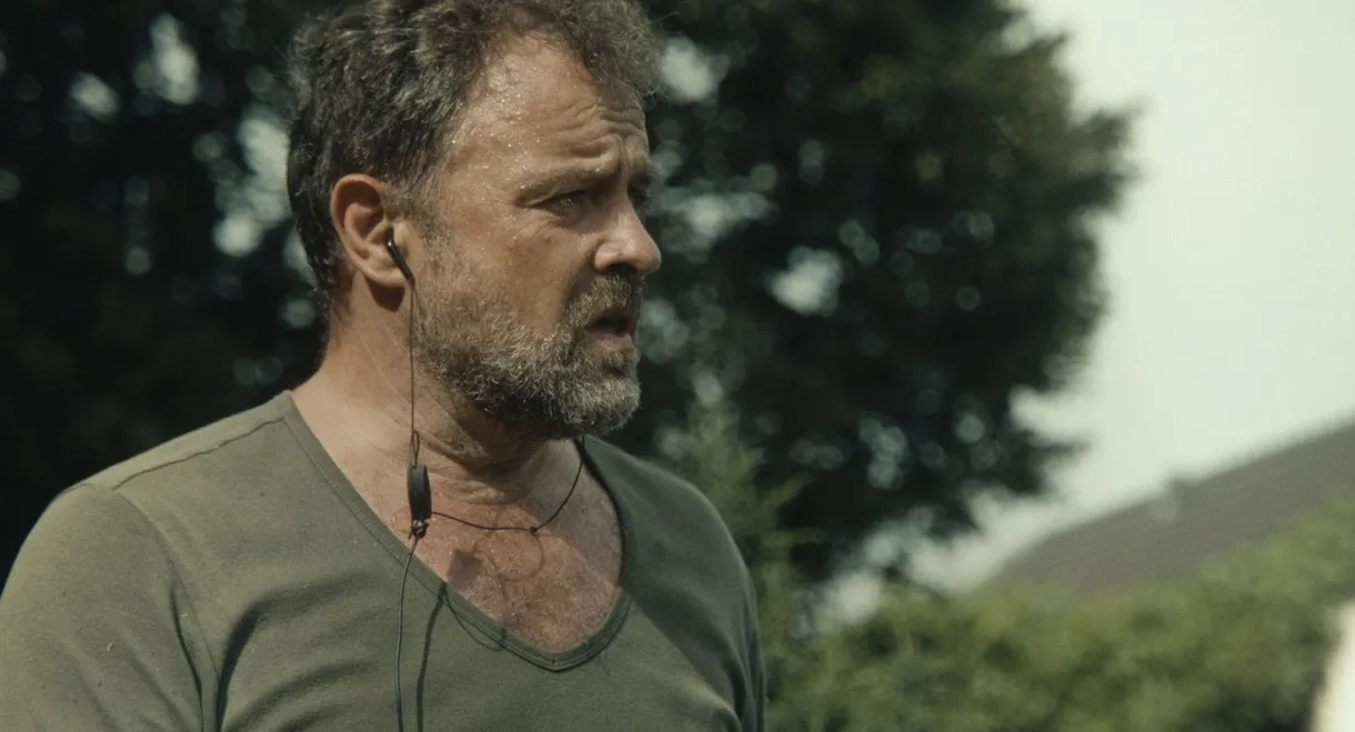 A Wave Standing Still