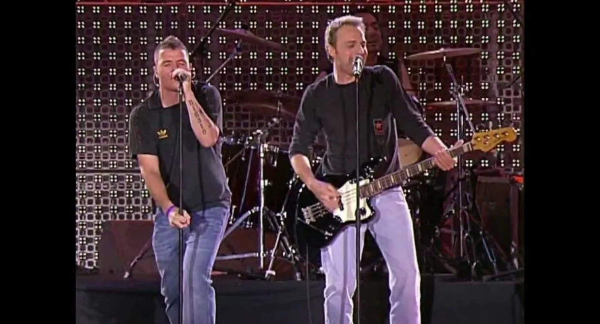 Hombres G & El Canto del Loco - Estadio Vicente Calderon 2005