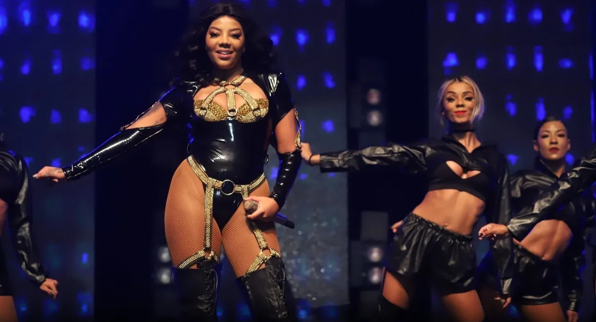 LUDMILLA: Hello Mundo