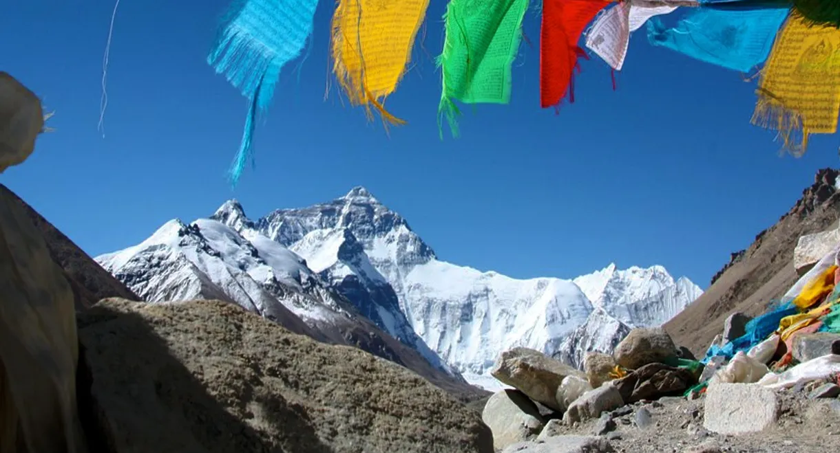 Under The Eye Of Qomolangma