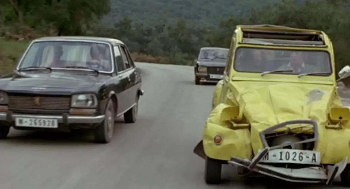 Bond in Greece