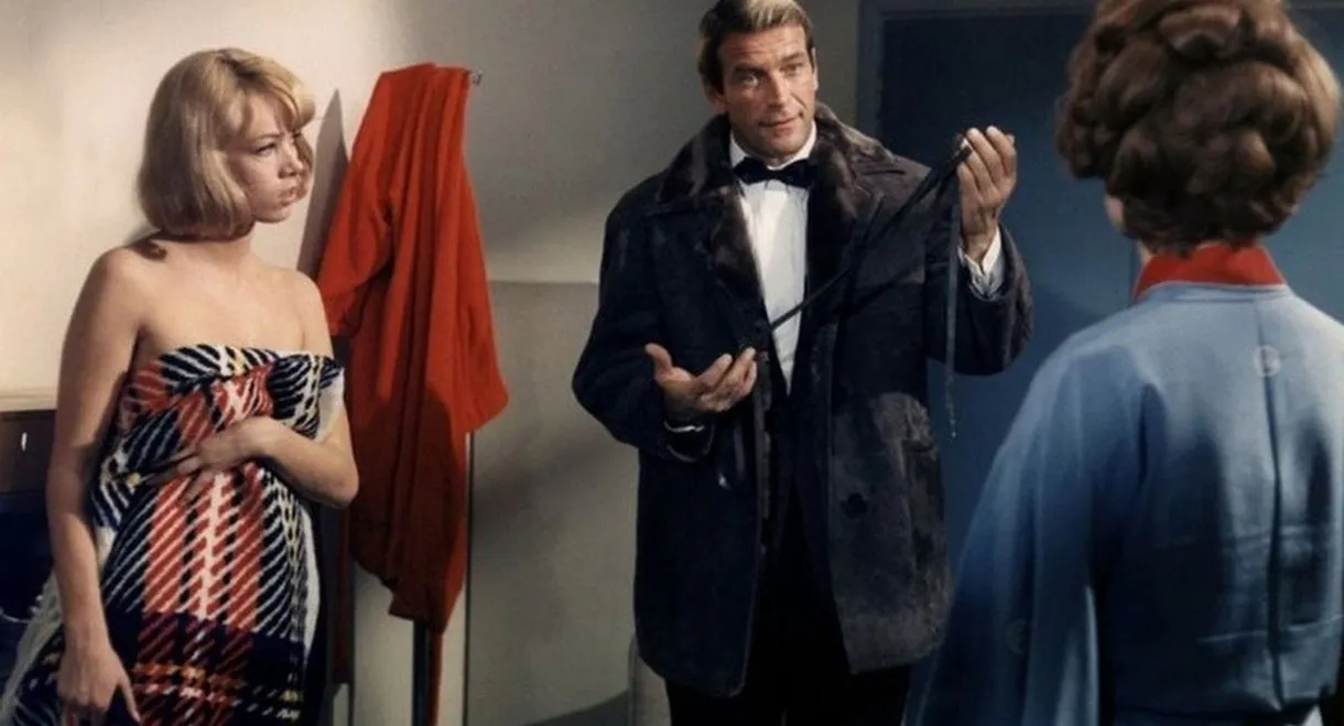 FX 18, Secret Agent