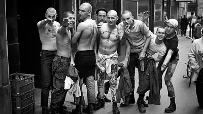 Skinheads USA: Soldiers of the Race War