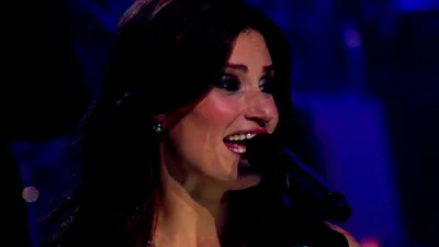 Idina Menzel Live: Barefoot at the Symphony