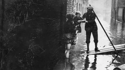 1928: The Year the Thames Flooded