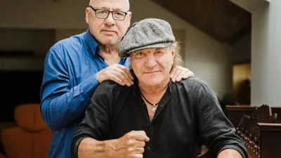 Johnson and Knopfler’s Music Legends