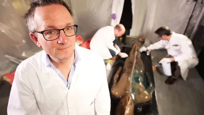 Michael Mosley vs The Superbugs