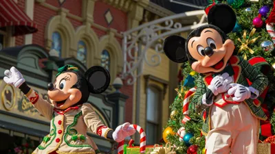 Disney Parks Magical Christmas Day Parade