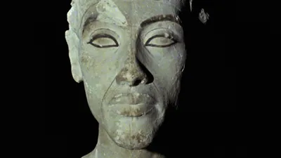 The Lost Pharaoh: The Search for Akhenaten