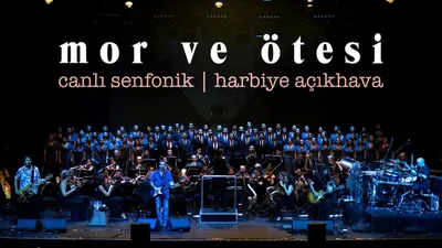 Mor ve Otesi Canli Senfonik Harbiye Acikhava