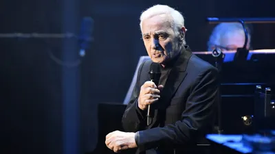 Charles Aznavour  - Live au Palais des Congrès