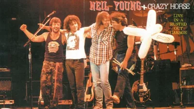 Neil Young & Crazy Horse - In a Rusted Out Garage