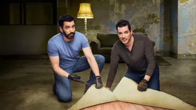 Don't Hate Your House with the Property Brothers