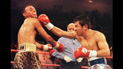 Naseem Hamed vs. Marco Antonio Barrera