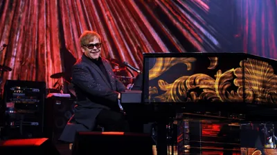 Elton John - The Million Dollar Piano