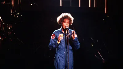 Welcome Home Heroes With Whitney Houston