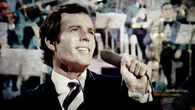 Julio Iglesias: Latin Crooner, Global Star