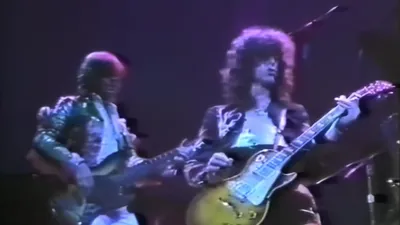 Led Zeppelin - Live At Earl's Court 1975