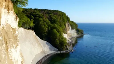 Rügen - Weiße Felsen, grüne Wälder