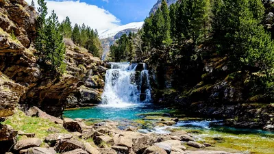 La face sauvage des Pyrénées