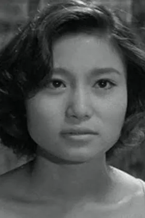 Shinako Nakagawa