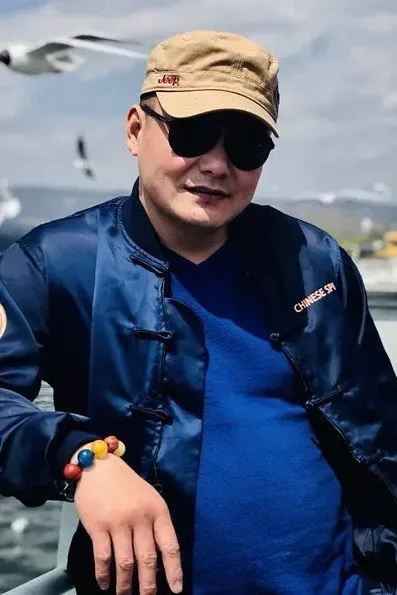 牛中明