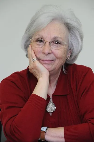 Josefina Molina