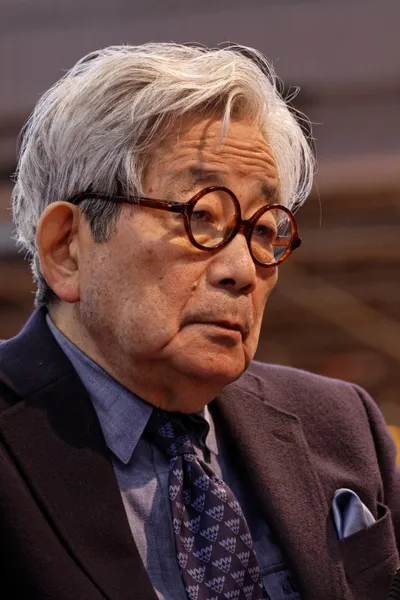 Kenzaburô Oe