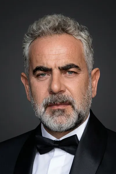 Yurdaer Okur