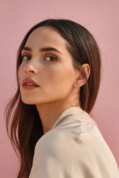 Adria Arjona