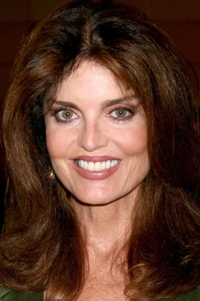 Tracy Scoggins