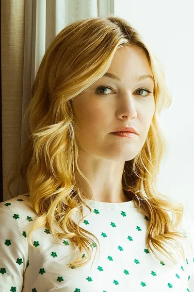 Julia Stiles