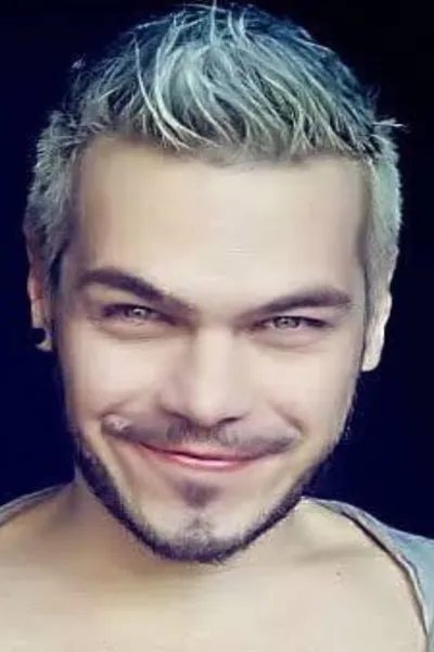 Henrique Mello