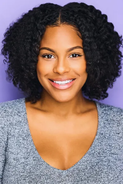Simone Johns