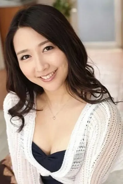 山本鈴