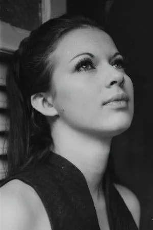 Neila Tavares