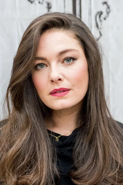 Alexa Davalos